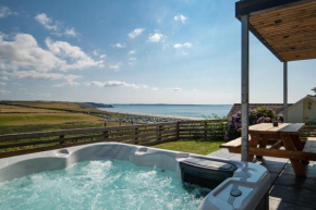 Unforgettable sea views, Hot tub, Modern property